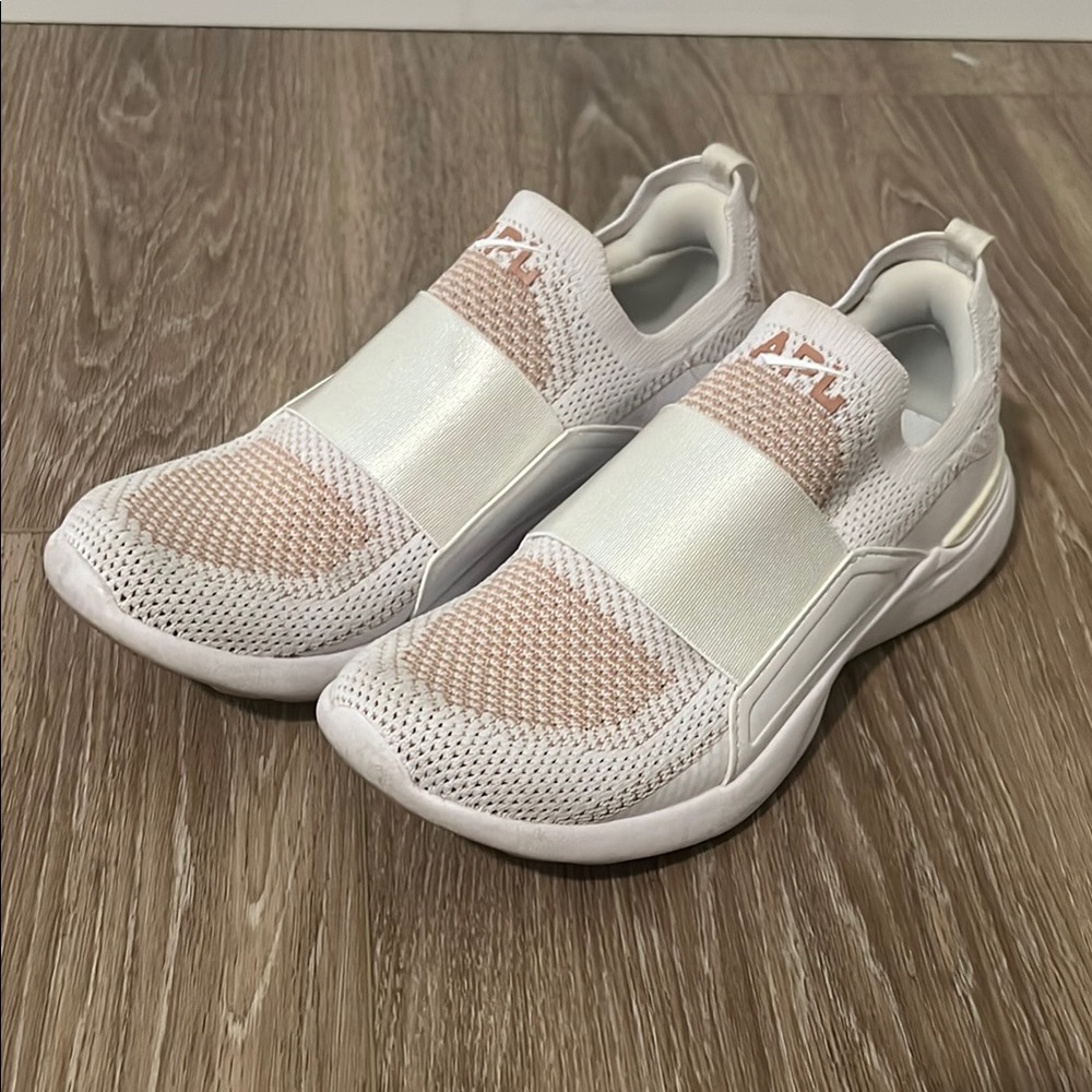 APL Women's White Slip-On Sneakers sz 6.5